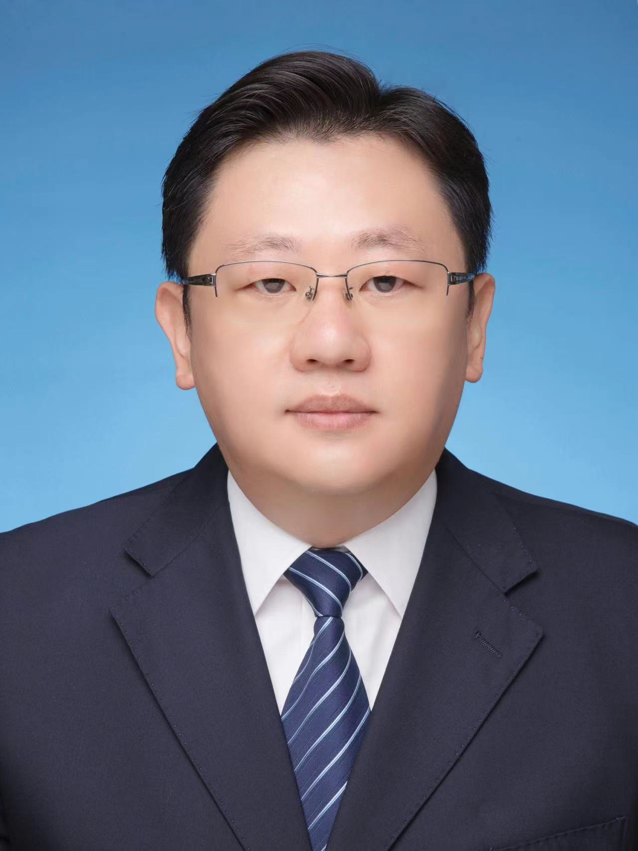 师少辉