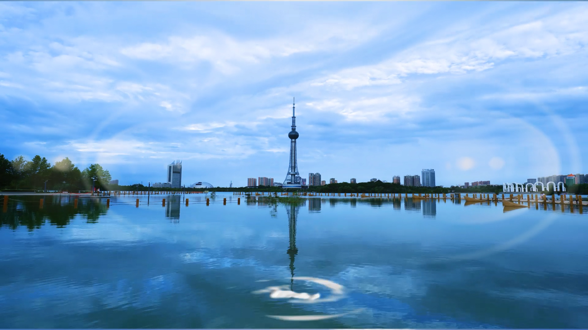 龙源湖.jpg