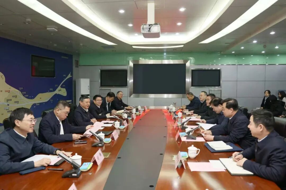 生态环境部部长黄润秋赴河南省调研大气污染防治工作