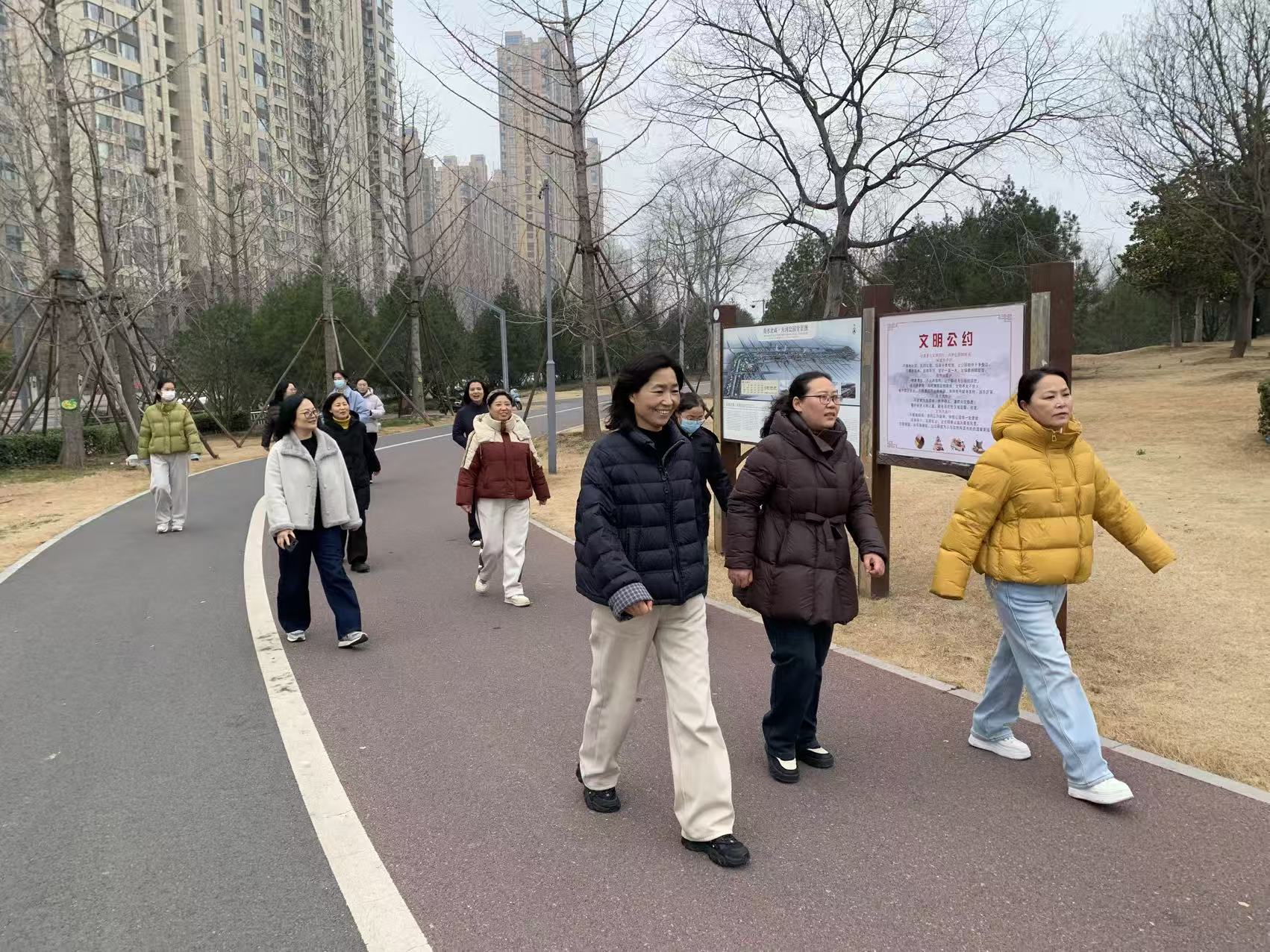 市生态环境系统开展庆祝“三八”国际劳动妇女节系列活动