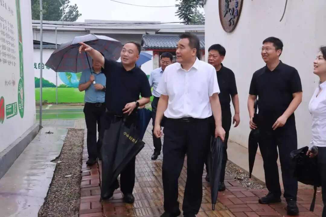李建超赴平顶山叶县调研农村小微水体治理工作