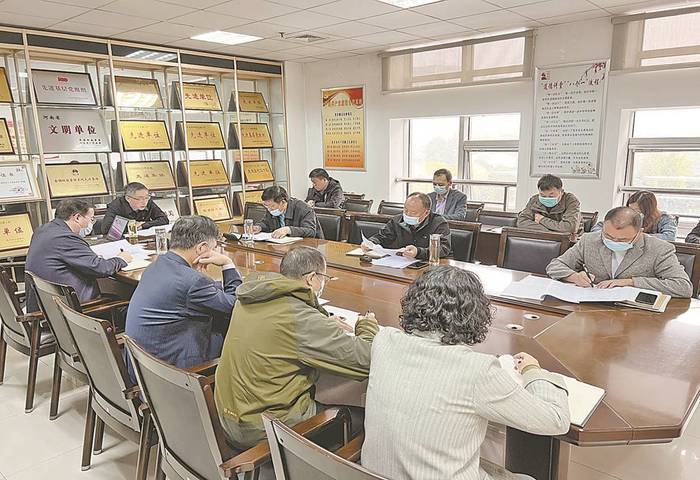 市科技局党组理论学习中心组集体学习贯彻党的二十大精神