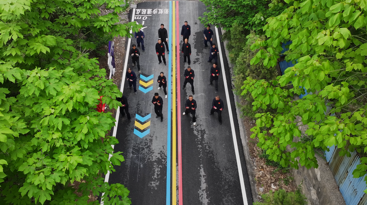 秋天的第一场云海,就来神农山!