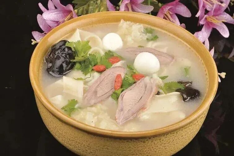 看10月25日焦作站演唱会，享1500元宠粉大礼包！