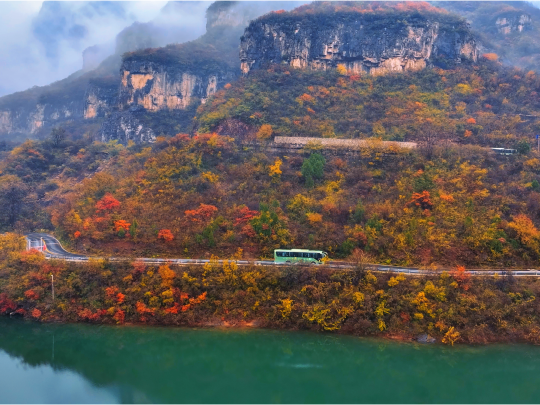 高光时刻!云台山子房湖变身天空之镜! 高光时刻!云台山子房湖变身天空之镜!