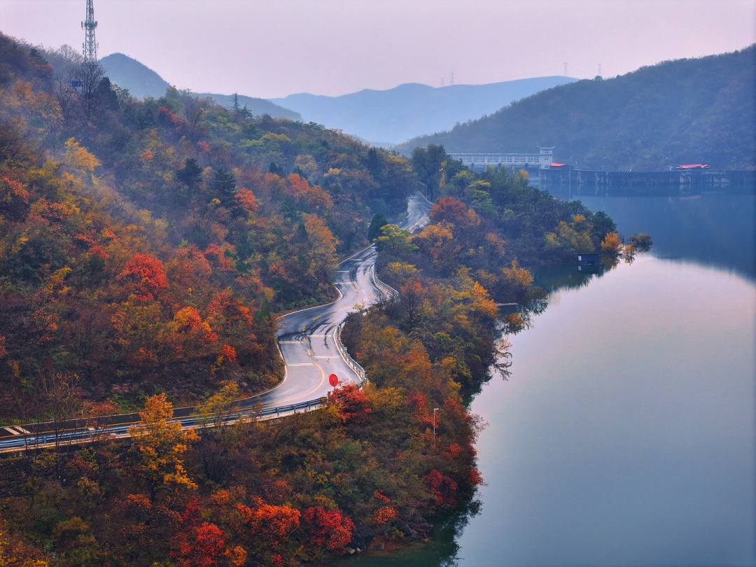 高光时刻!云台山子房湖变身天空之镜! 高光时刻!云台山子房湖变身天空之镜!