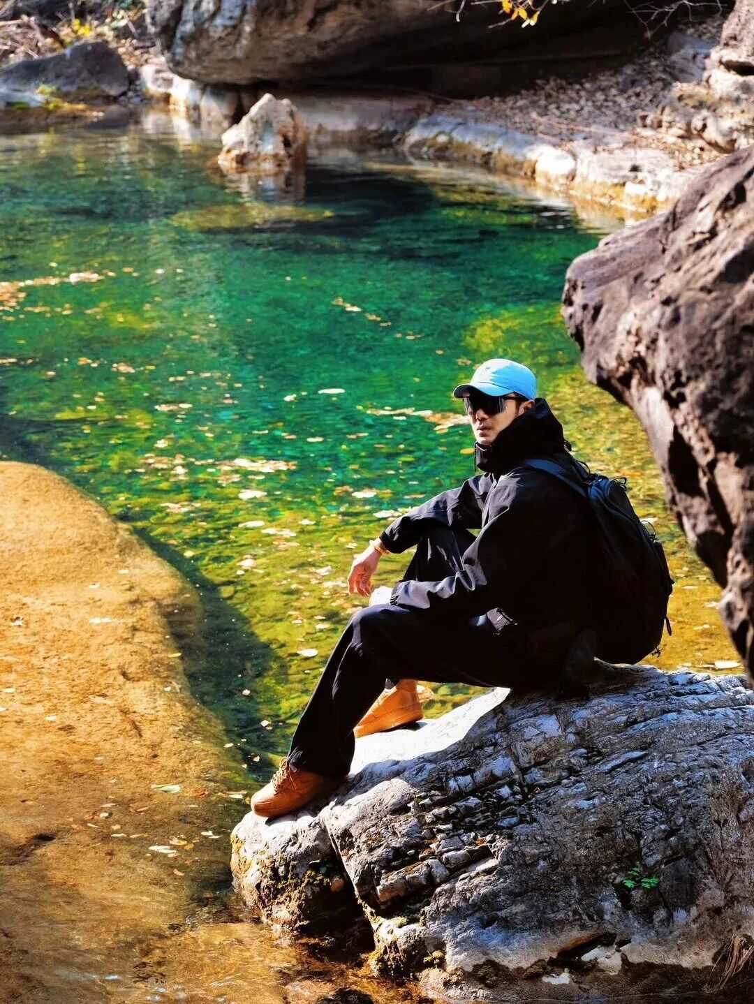 在这里，用一个季节治愈岁月的恒常！