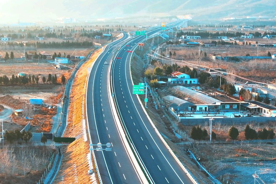 凭过路费票根,神农山免门票! 凭过路费票根,神农山免门票!