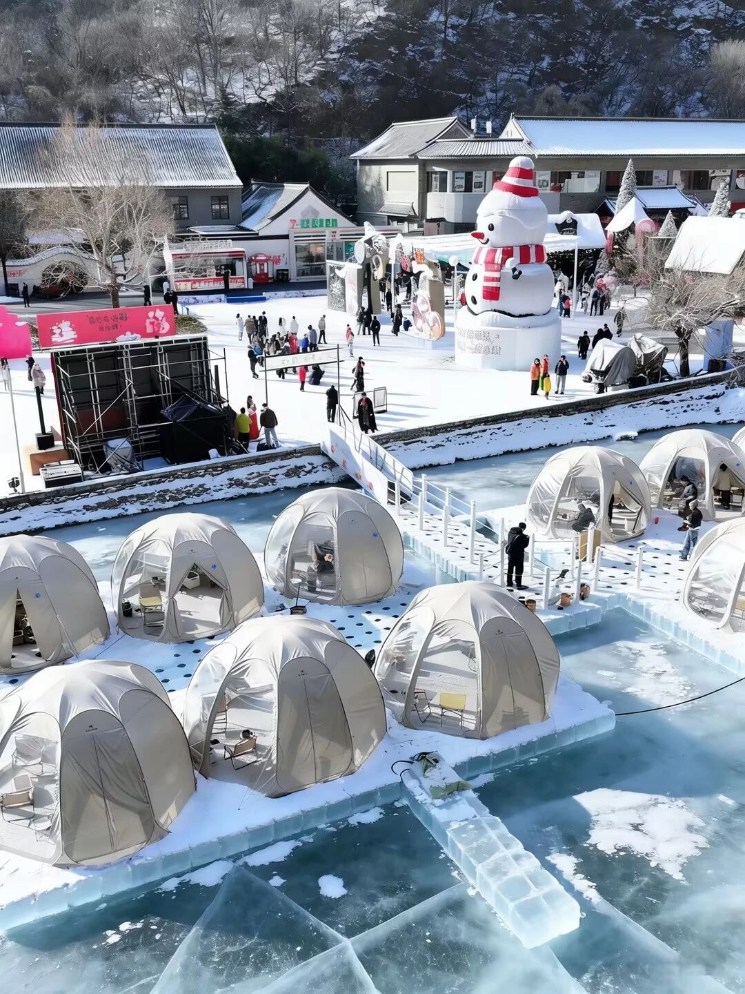 雪地里搭棚冰钓吃火锅是种啥体验？