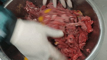 沁阳小店凭一碗肉片连汤火了44年！