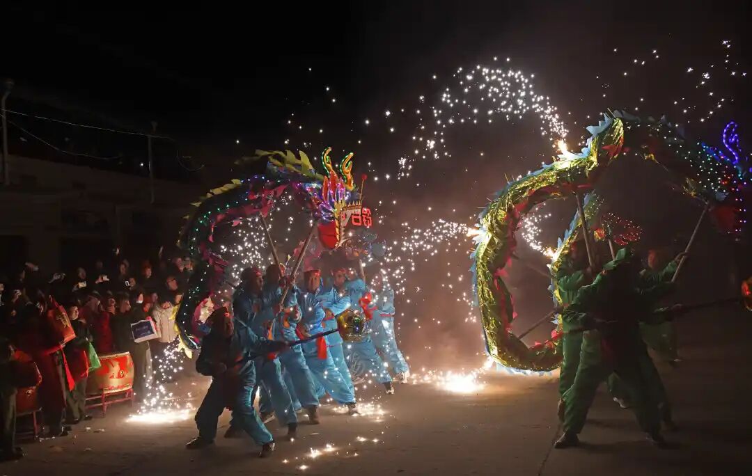 《河南日报》盛赞焦作非遗：天下第一火龙！