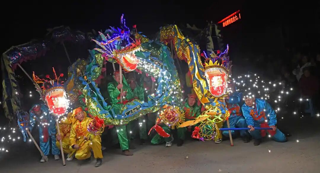 《河南日报》盛赞焦作非遗：天下第一火龙！