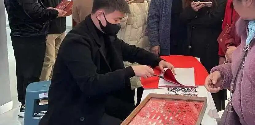 @焦作人 阜阳剪纸、界首鱼拓“喊”你见面! @焦作人 阜阳剪纸、界首鱼拓“喊”你见面!