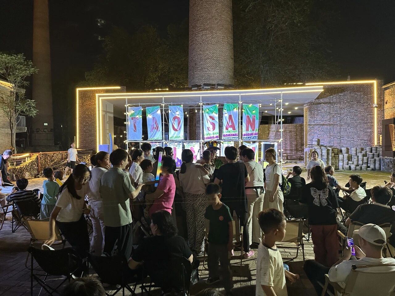今晚来陶三大合唱!都是经典老歌! 今晚来陶三大合唱!都是经典老歌!