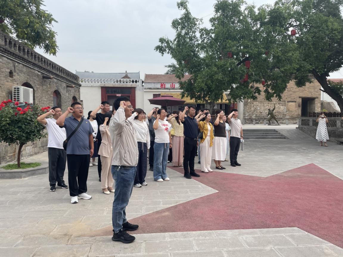 市文广旅局 开展迎“七一”实地践学暨专题党课活动 市文广旅局 开展迎“七一”实地践学暨专题党课活动