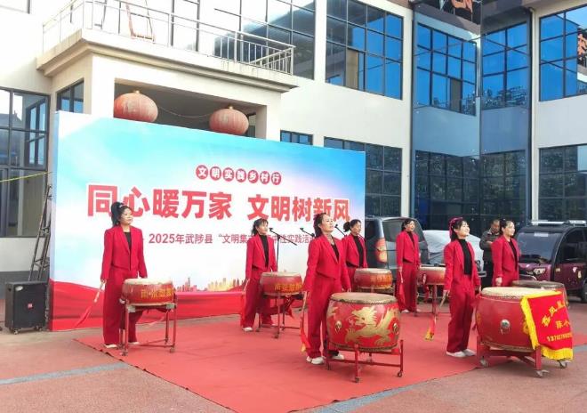 武陟县:应急宣传进集市 安全知识入民心 武陟县:应急宣传进集市 安全知识入民心