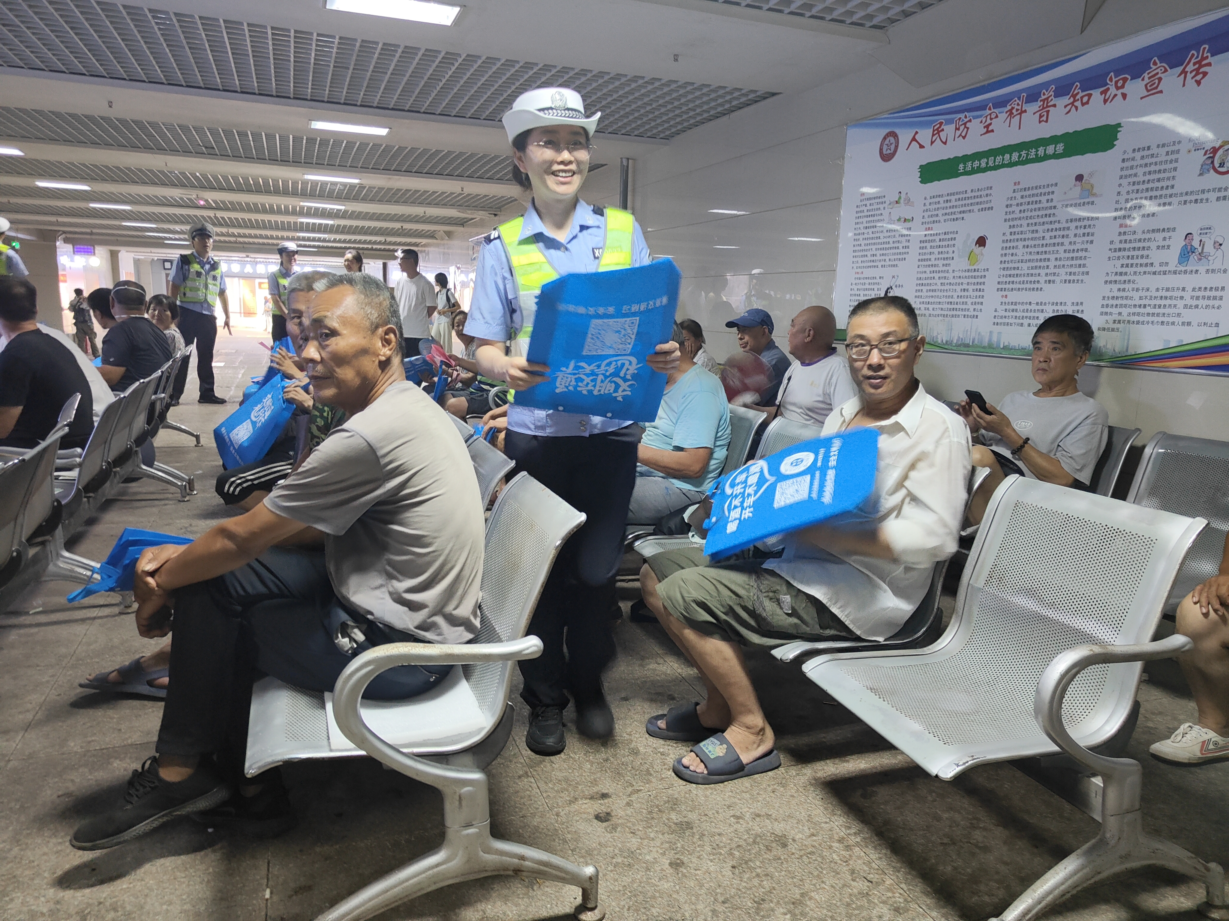人防工程变身市民纳凉港湾