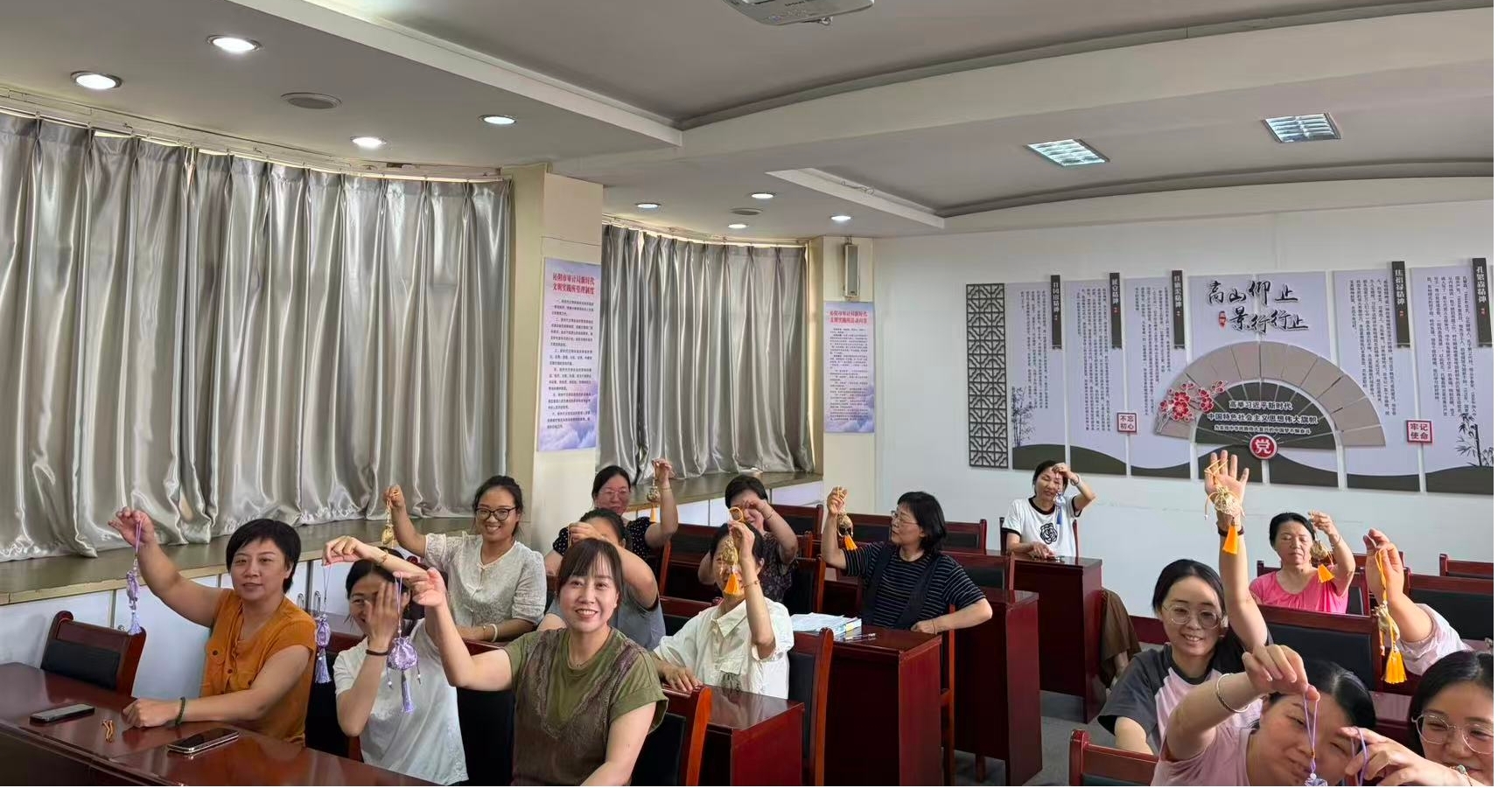 香囊传雅韵 家风润端午--沁阳市审计局开展端午节主题活动 香囊传雅韵 家风润端午--沁阳市审计局开展端午节主题活动