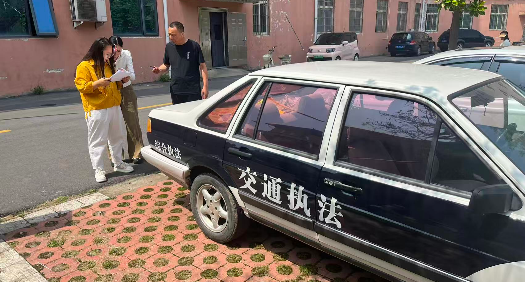 沁阳审计:“把脉”老旧公车 守护国有资产安全 沁阳审计:“把脉”老旧公车 守护国有资产安全