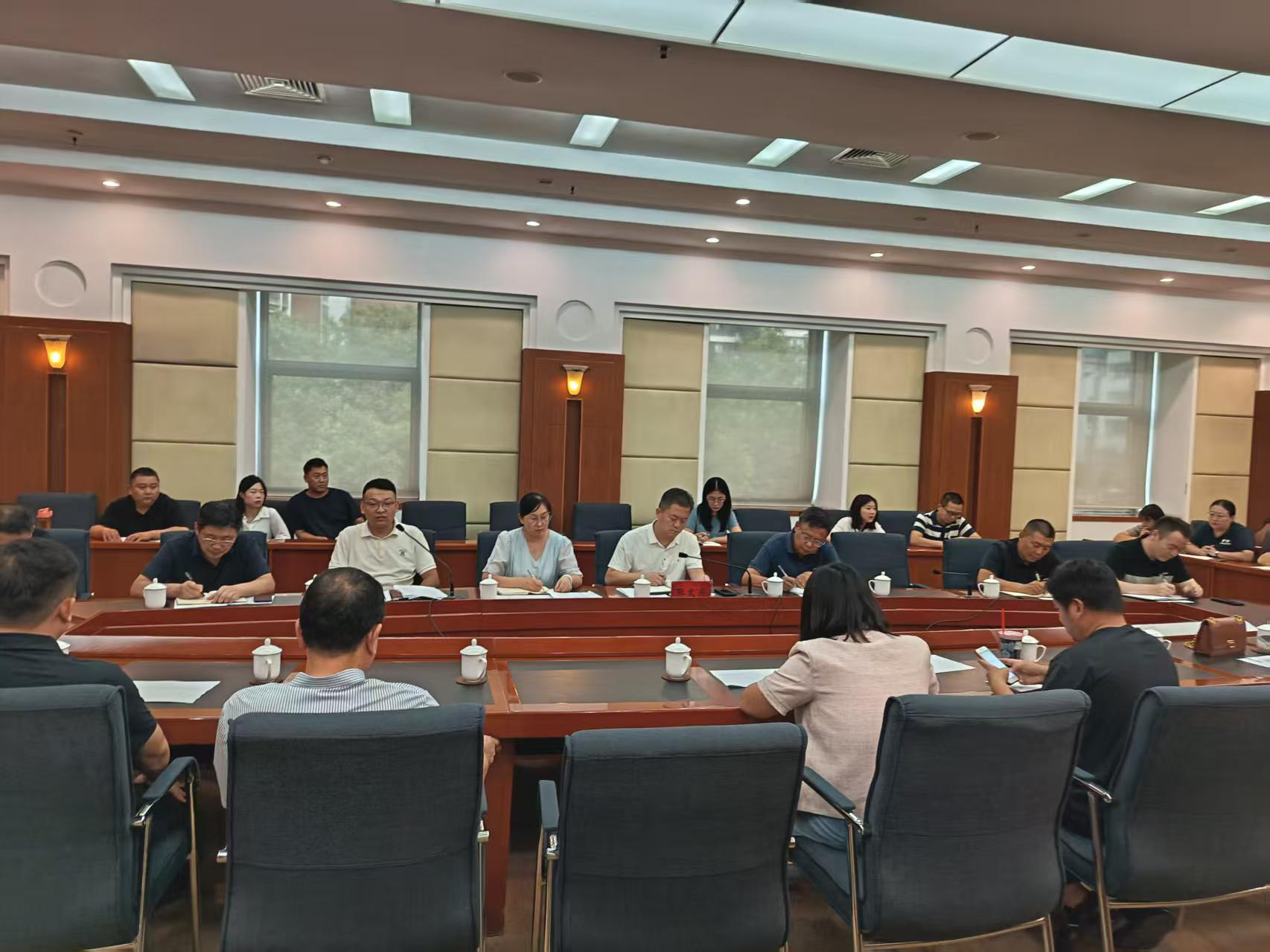 市商务局召开外贸企业座谈会