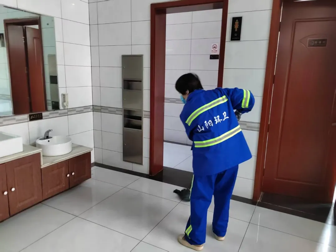 焦作城管：全城清洁常态化 环卫担当靓市容