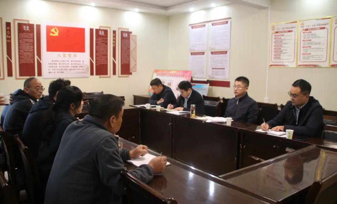 区领导调研“三秋”生产 区领导调研“三秋”生产