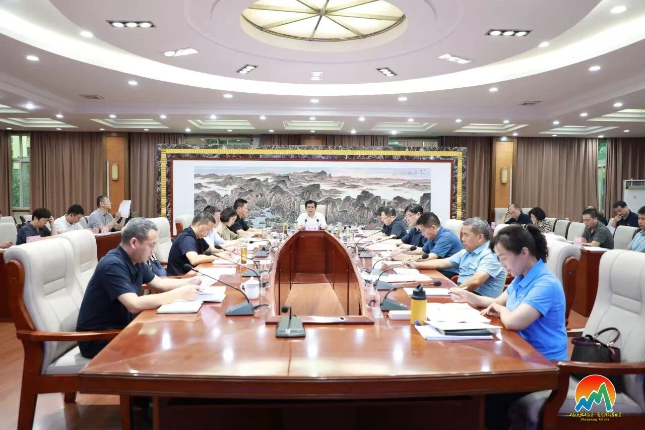 十届山阳区委常委会第115次会议召开