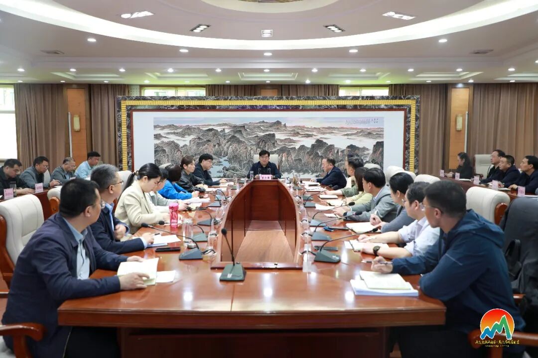 山阳区召开树立和践行正确政绩观学习教育座谈会 山阳区召开树立和践行正确政绩观学习教育座谈会