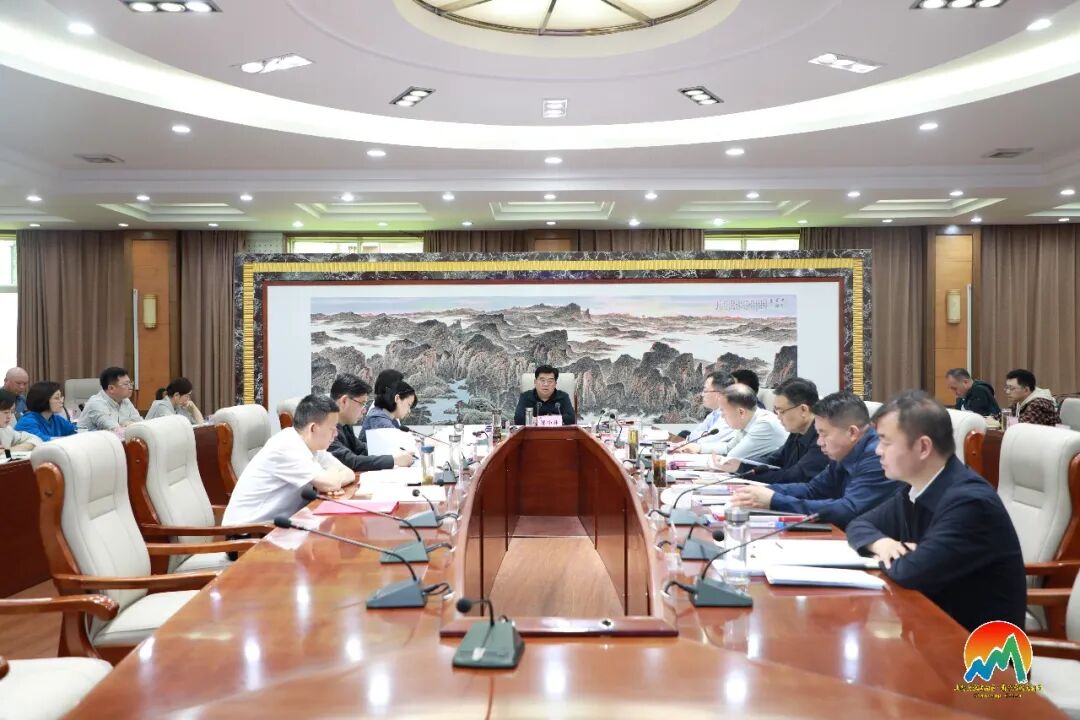 十届山阳区委常委会第133次会议召开